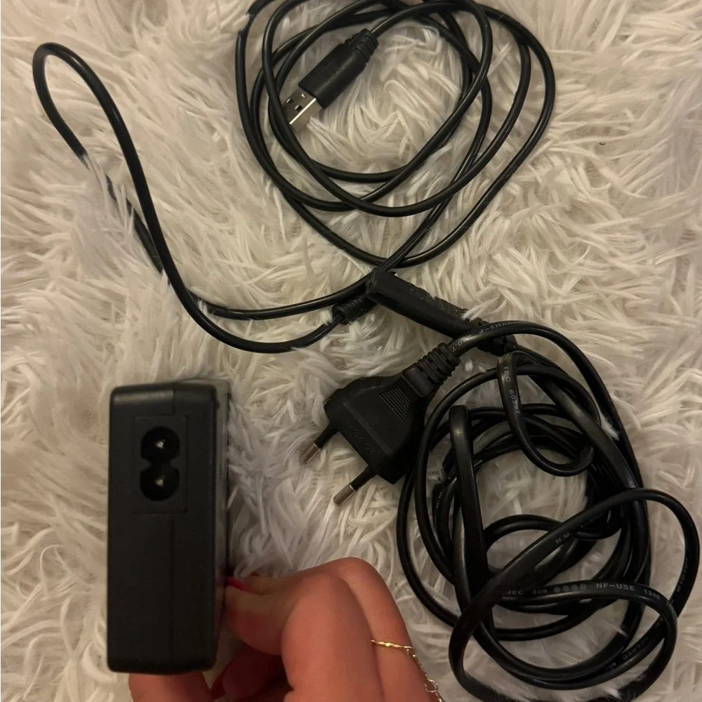 CANON EOS DIGITAL CAMERA